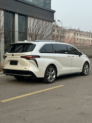 2023 Toyota Sienna 2.5L Hybrid Premium Edition